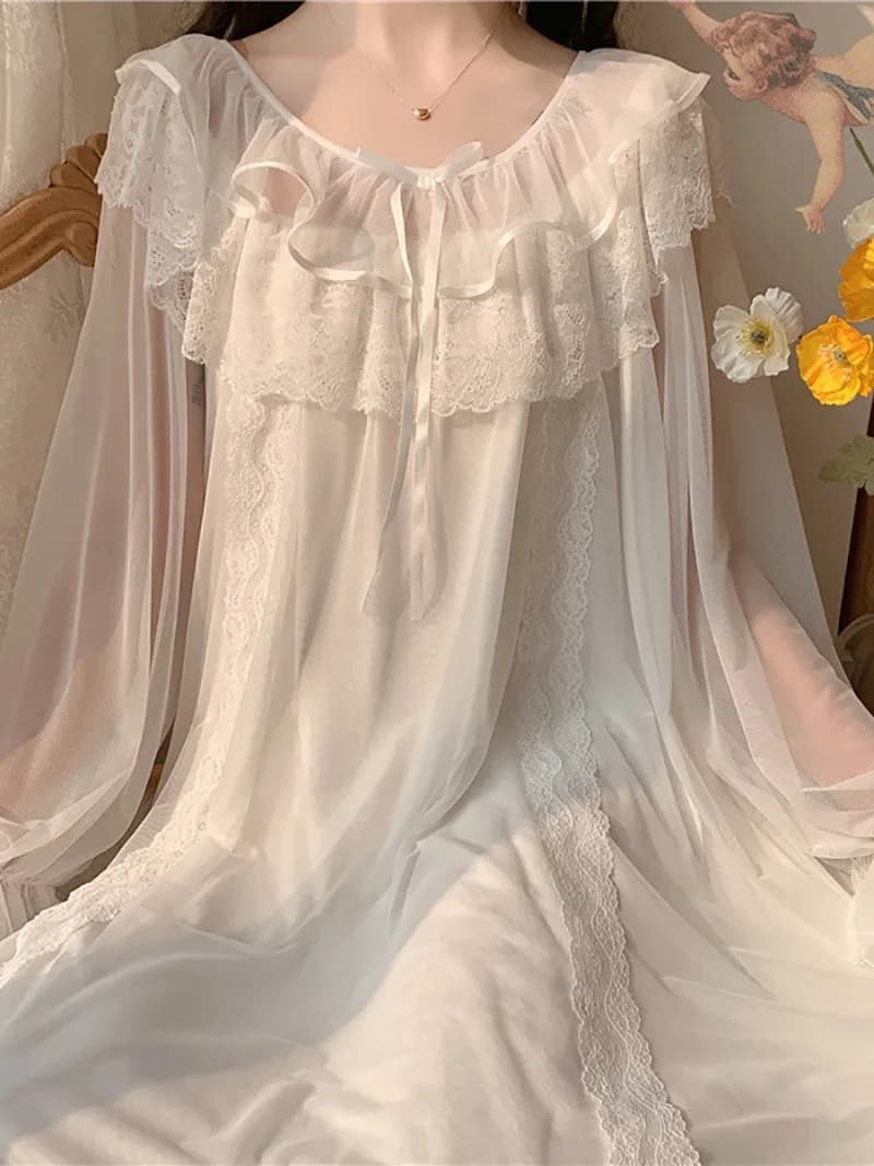 Femmes volants Vintage chemises de nuit Lolita pyjama princesse blanc dentelle maille fée robe de nu