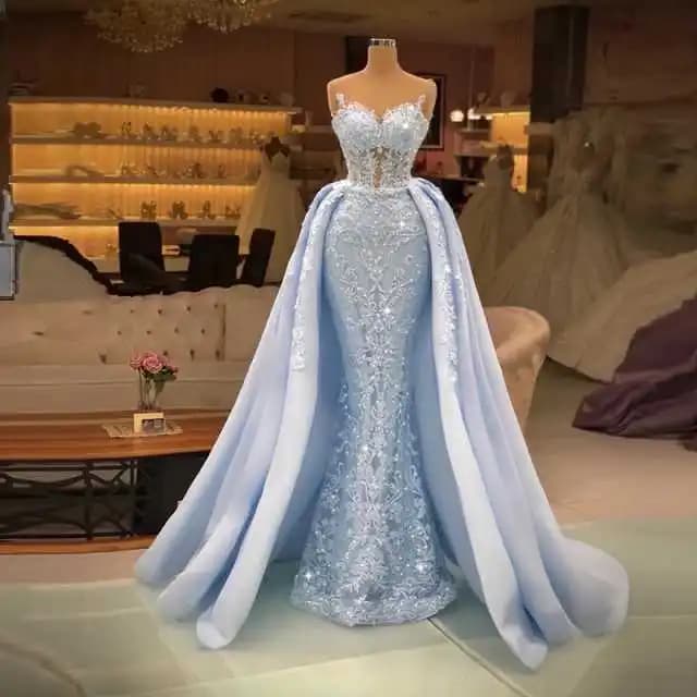 Robes de bal sirène bleu ciel avec appliques, drapées, avec longue jupe superposée amovible, sans ma