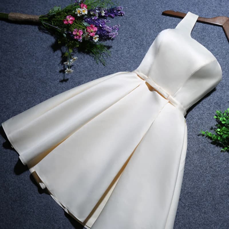 Robes de Soirée Courtes en Satin Bleu Ciel 2026 pour Filles – Élégantes Robes de Bal Formelles pour 