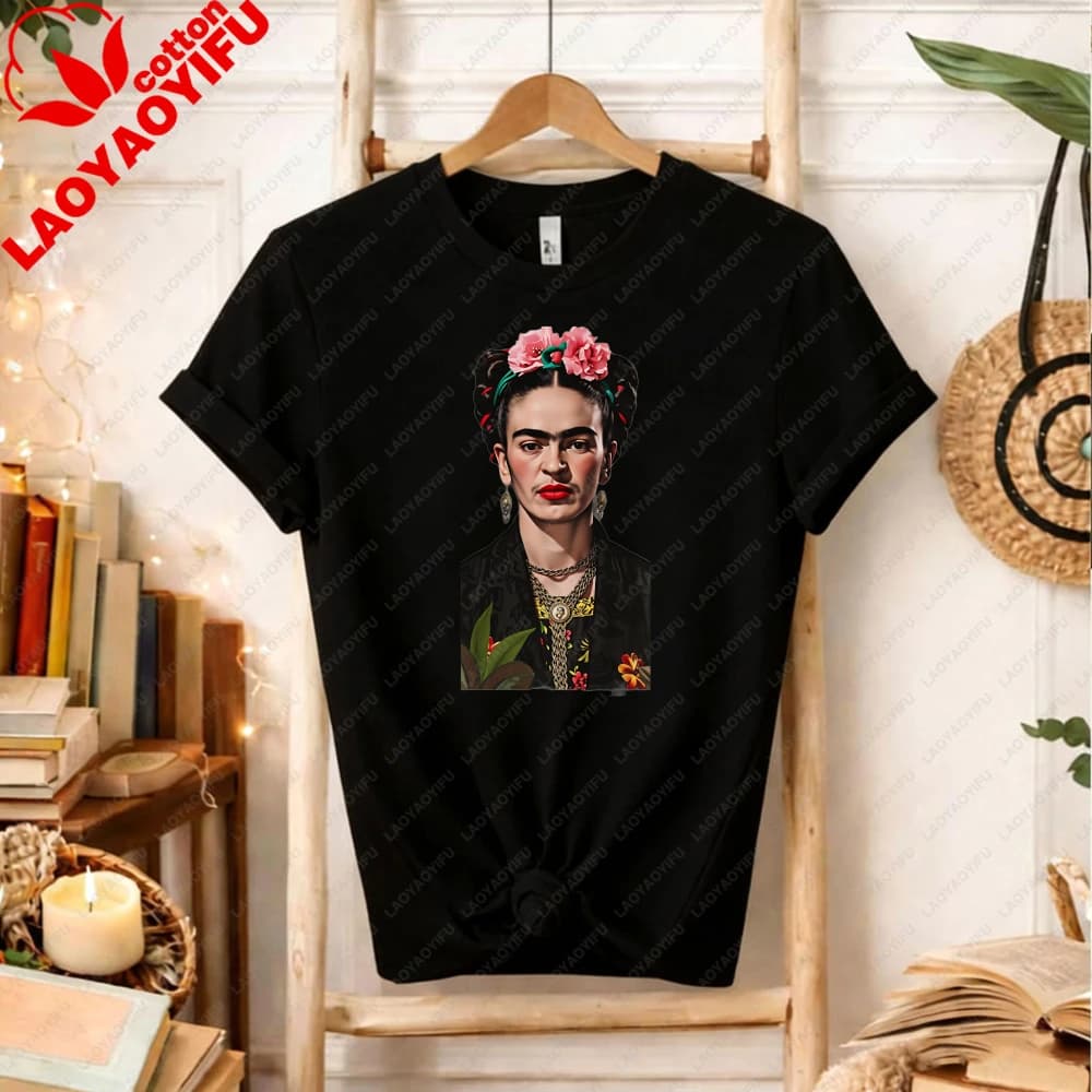 T-shirt inspiré de Frida Kahlo, portrait floral artistique, art mexicain emblématique, cadeau bohème