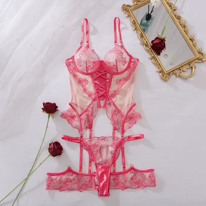 MUZISKAT2026 Ensemble de lingerie trois pièces haut de gamme français en dentelle ajourée, dos nu, a
