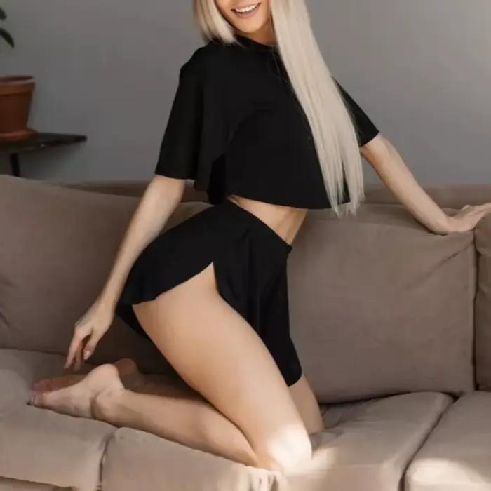 Ensemble de pyjama à manches courtes et col rond pour femme
