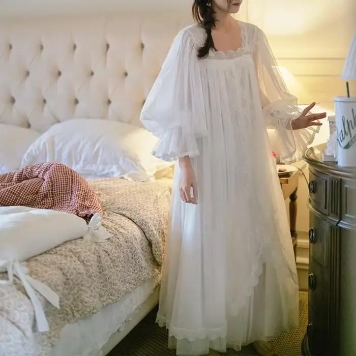 Fée française deux pièces dentelle chemises de nuit Sexy Spaghetti sangle nuisette Victoria col carré manches longues