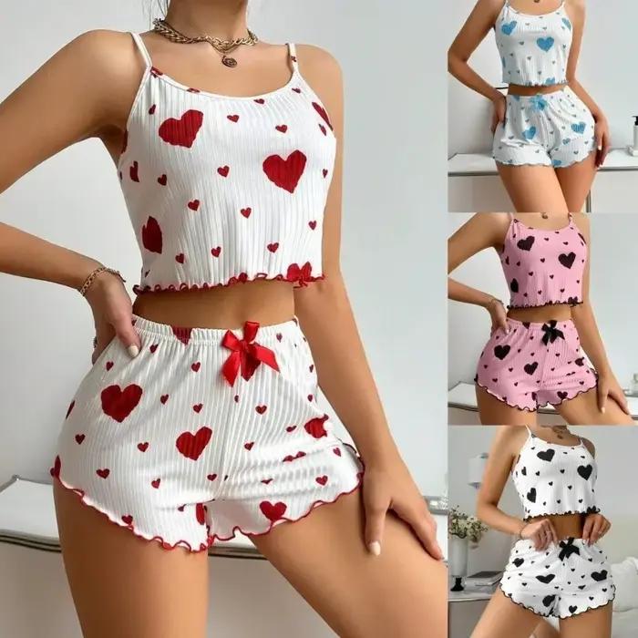 Ensemble de pyjama confortable pour femme avec motif cœur