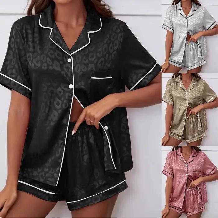 Pyjama léopard soyeux pour femmes, style sexy, court manches, haut boutonné, short, confortable et élégant, parfait pour les nuits romantiques et les occasions spéciales