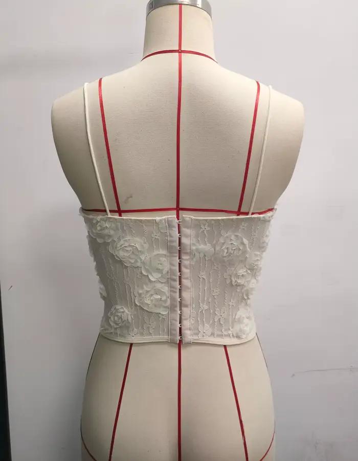 Corset chic pour femme en dentelle 3D rose crème