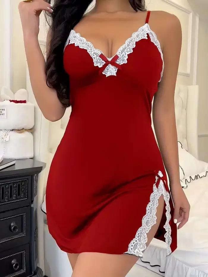 Chemises de nuit en satin de soie et dentelle pour femmes