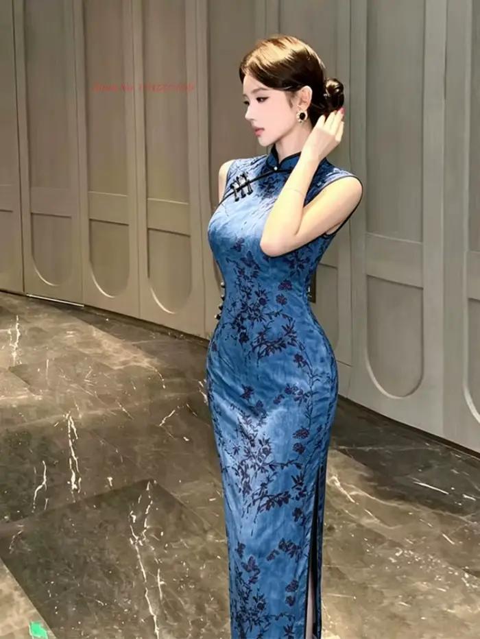 Robe de soirée orientale sexy 2026, style cheongsam amélioré, imprimé fleurs nationales, sans manches, en soie glacée floquée, qipao