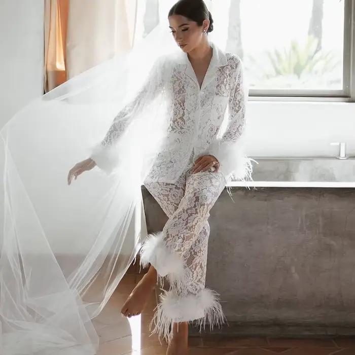 Pyjama à manches longues et pantalon pour femmes, garniture en plumes, ensemble de salon en dentelle florale, 2 pièces transparent, vêtements de nuit pour la saint-valentin