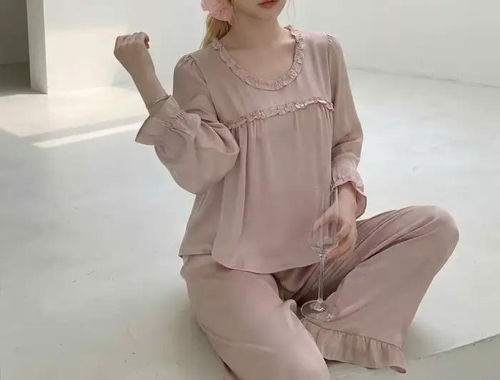 Pyjama Femme Printemps-Automne en Soie Glacée 2026 Nouvelle Collection Couleur Unie Col Rond Style Français Tenue d'Intérieur Ensemble Pantalon Manches Longues