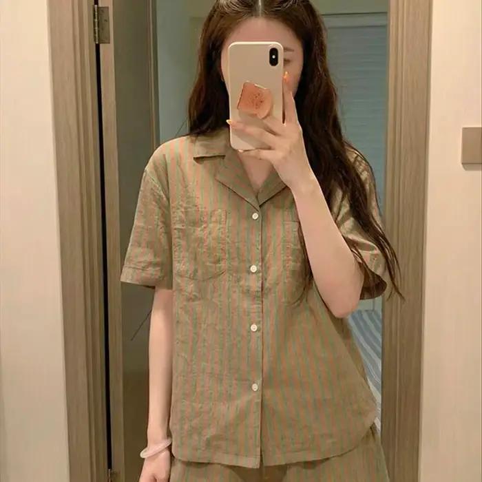 Nouveauté : Pyjama à manches courtes rayé marron et vert de style coréen pour femmes – Ensemble confortable pour se détendre en été