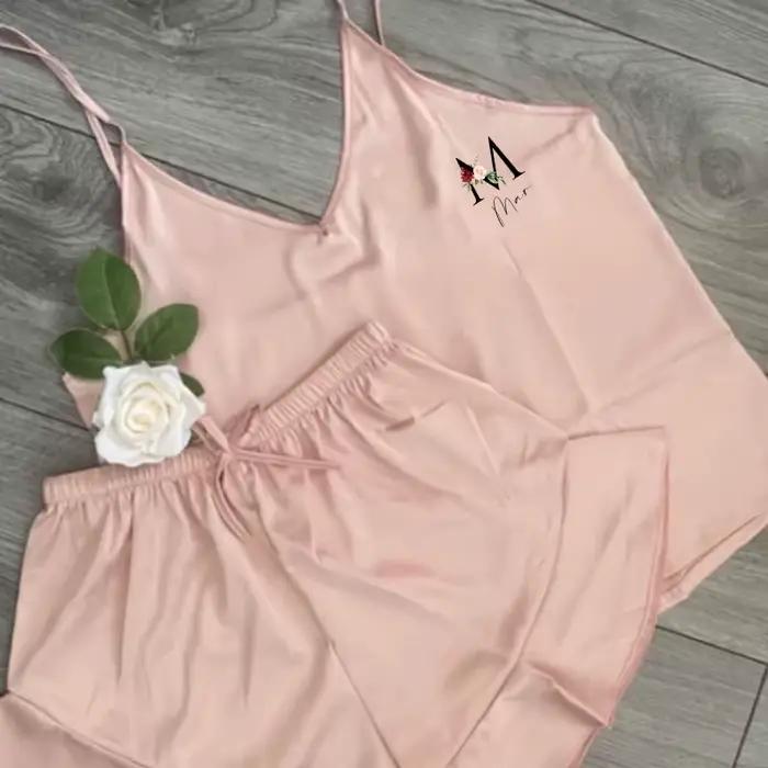 Ensemble de pyjama court en satin à volants pour demoiselle d'honneur