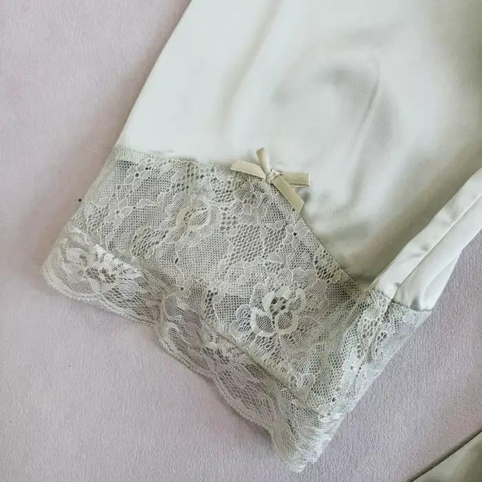 Robe verte élégante en dentelle