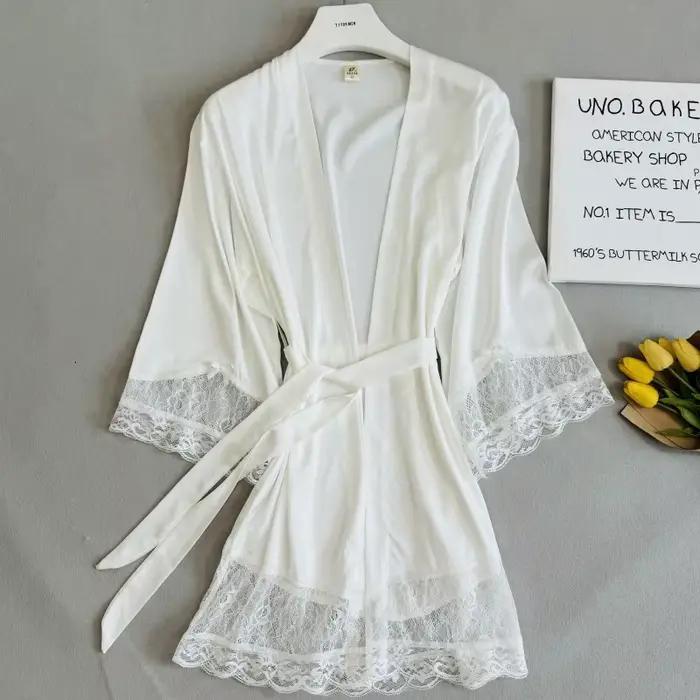 Robe verte élégante en dentelle