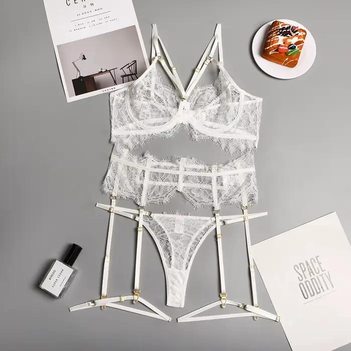 Lingerie Sexy sous-vêtements dentelle évider ensembles transparents sensuel à armatures soutien-gorge et culotte ensemble avec jarretières