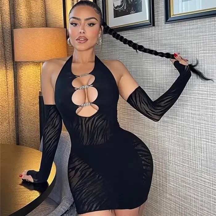 Robe courte en résille pour femmes