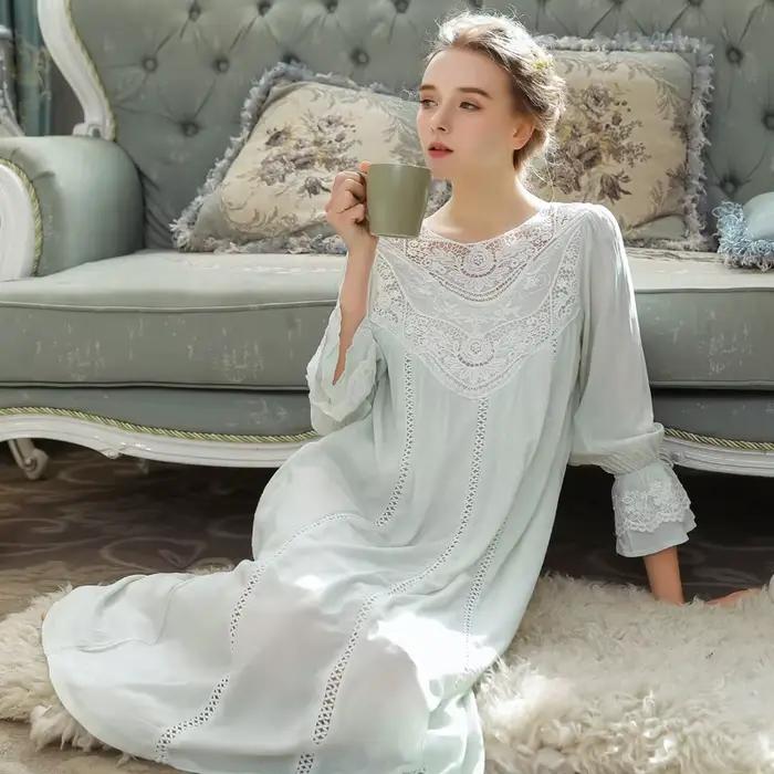 Chemise de nuit romantique en dentelle coton élasthanne pour femmes princess lace fleur longues manches col en V élégante nuit féerique