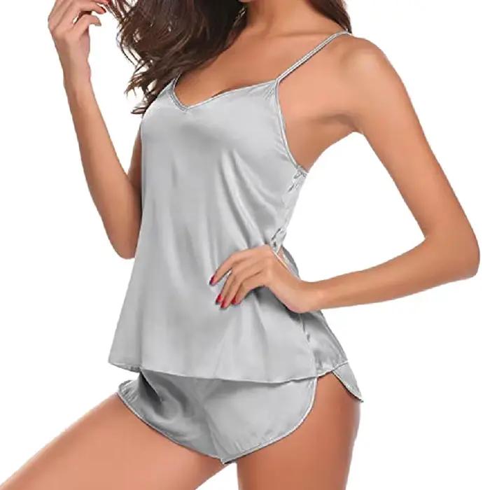 Sexy femmes pyjamas ensembles vêtements de nuit pour femme Spaghetti hauts sans manche + shorts maison costume été Cami