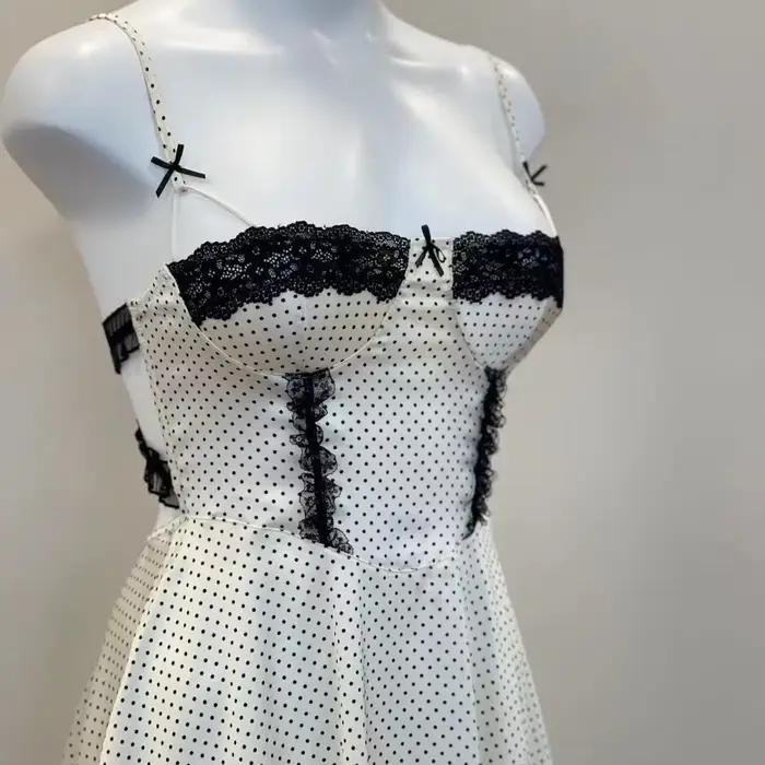Chemise de nuit Lolita à pois Kawaii pour femmes, décoration en dentelle douce, conception de grande jupe moelleuse, haut tubulaire, robe de nuit à bretelles, chemise de nuit Scottsdale