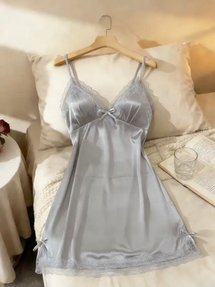 Chemise de nuit en dentelle pour femmes