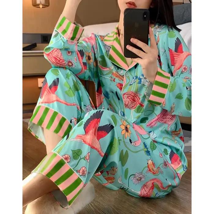 Pyjamas pour femmes au printemps et en été à manches longues