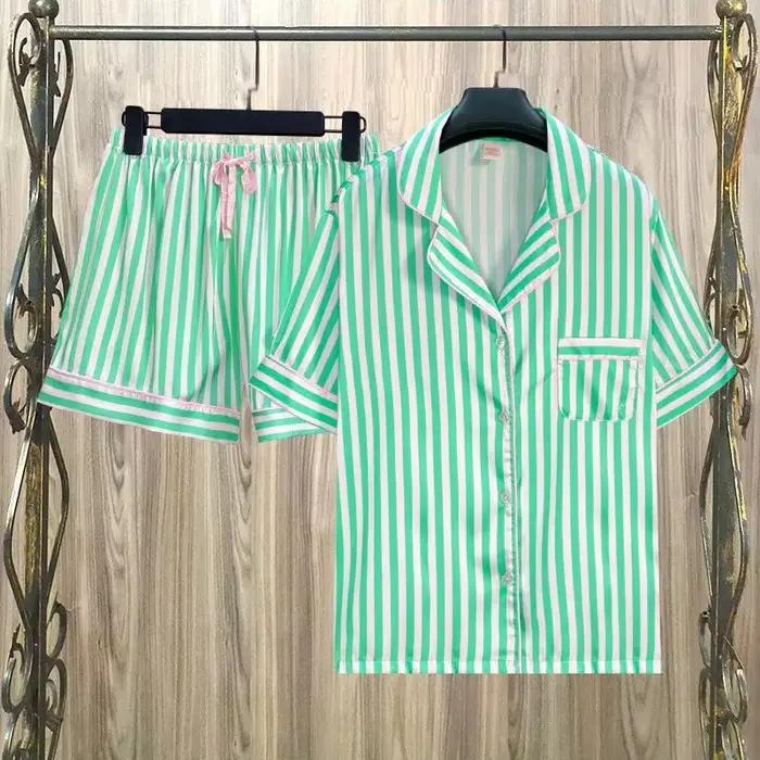 Pyjama rayé pour femmes