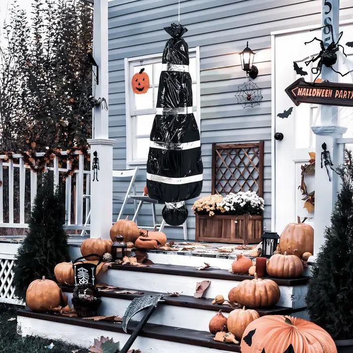 Décorations d'Halloween 60 pouces, accessoires de corps mort en plein air, cadavre suspendu, faux sac de corps de victime, décoration de maison hantée d'horreur d'halloween