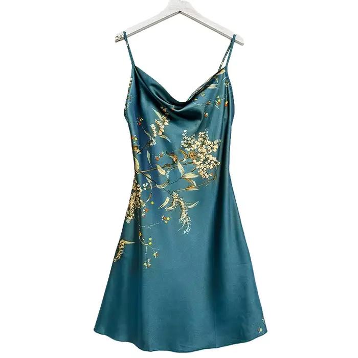 Robe de nuit à imprimé floral