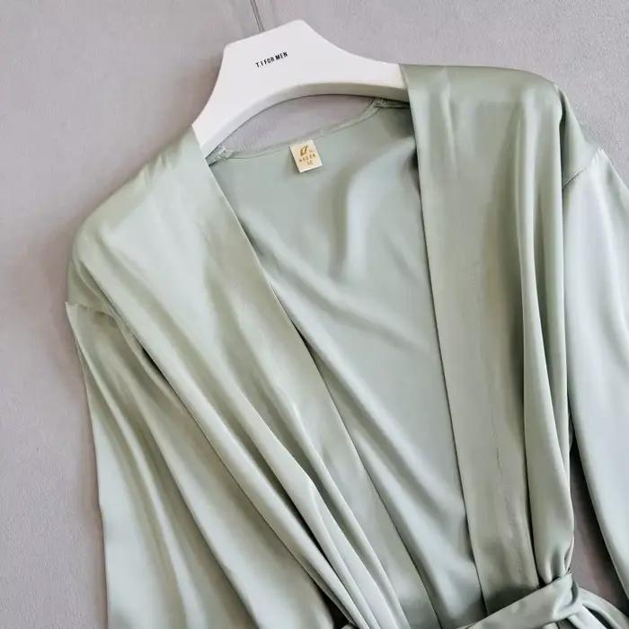 Robe verte élégante en dentelle