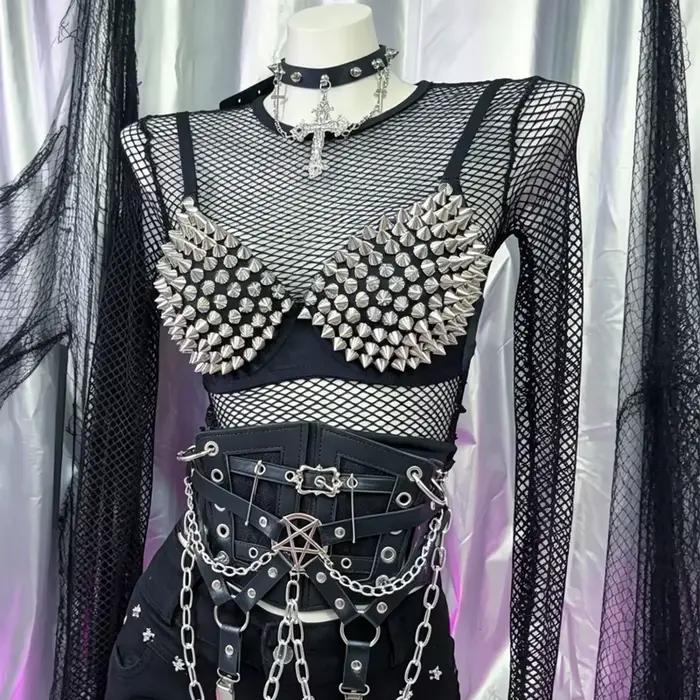 Soutien-gorge push-up à pointes style punk gothique