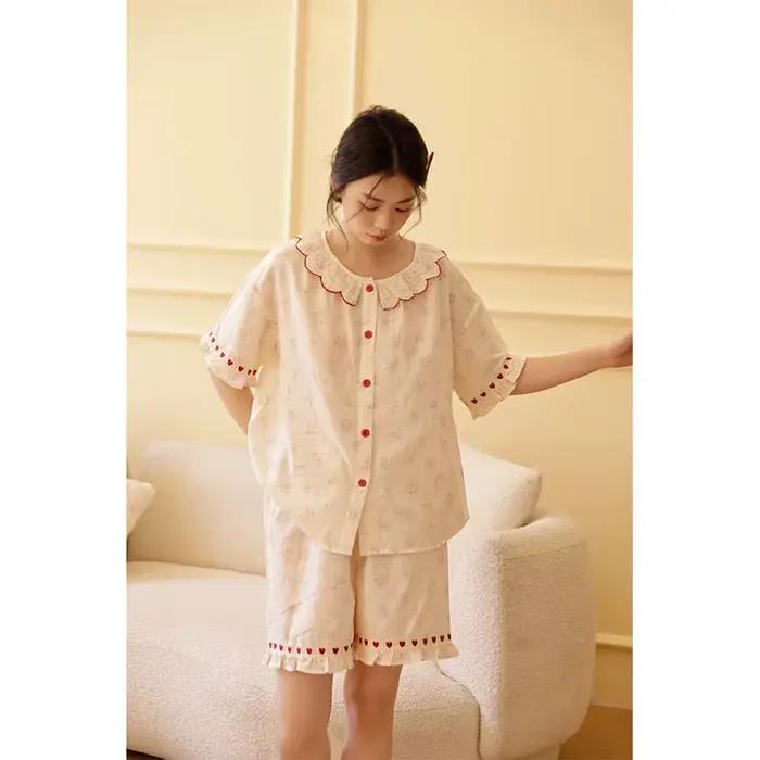 Adorable ensemble de pyjama orné de cœurs rouges | Gaze 100% coton pour femmes