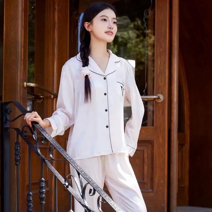 Ensemble de pyjamas papillon jacquard pour femmes