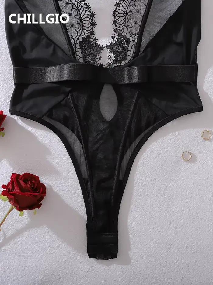 CHILLGIO femmes Sexy dentelle florale barboteuses Lingerie mode élastique érotique une pièce combinaison Onesie licou dos nu body