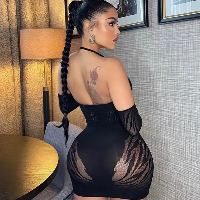 Robe courte en résille pour femmes