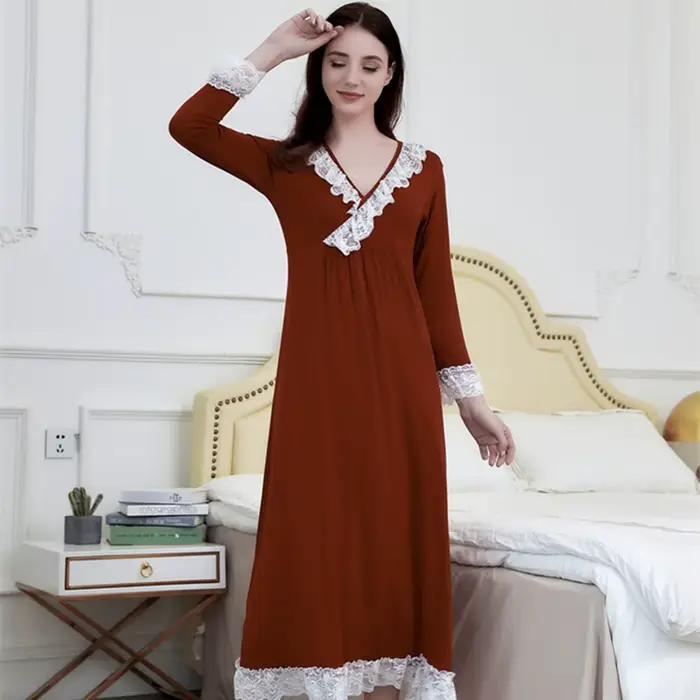 Chemise de nuit à col en V profond pour femmes
