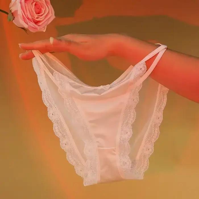 Culotte ultra-mince en satin avec dentelle fine pour femmes, culotte brève en élasthanne et nylon, idéale pour les occasions spéciales et la garde-robe quotidienne