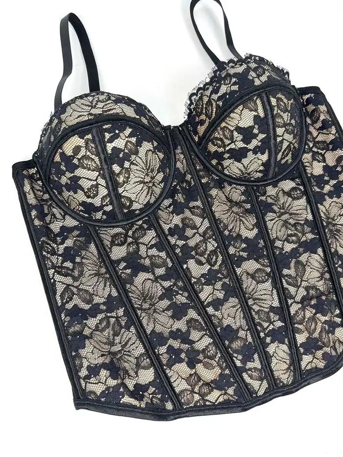 Camisole en dentelle noire sexy
