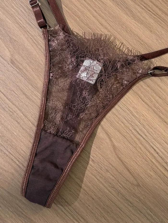 Ensemble de lingerie vintage français en dentelle marron foncé pour femmes