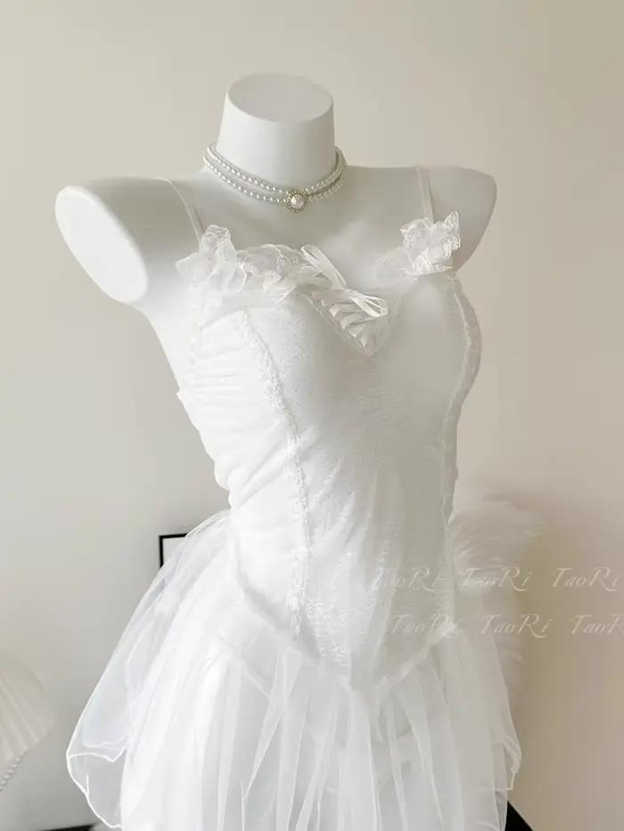 Robe de mariée blanche avec bretelles en dentelle pour couples