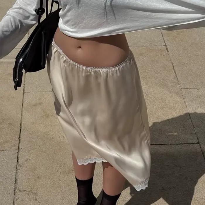 Jupe mi-longue Chic en Satin de soie pour femmes