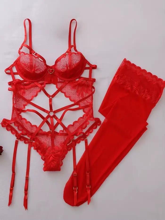 Body sculptant en dentelle transparente ajourée avec harnais et bandages pour femme, lingerie sexy à porter avec des bas transparents
