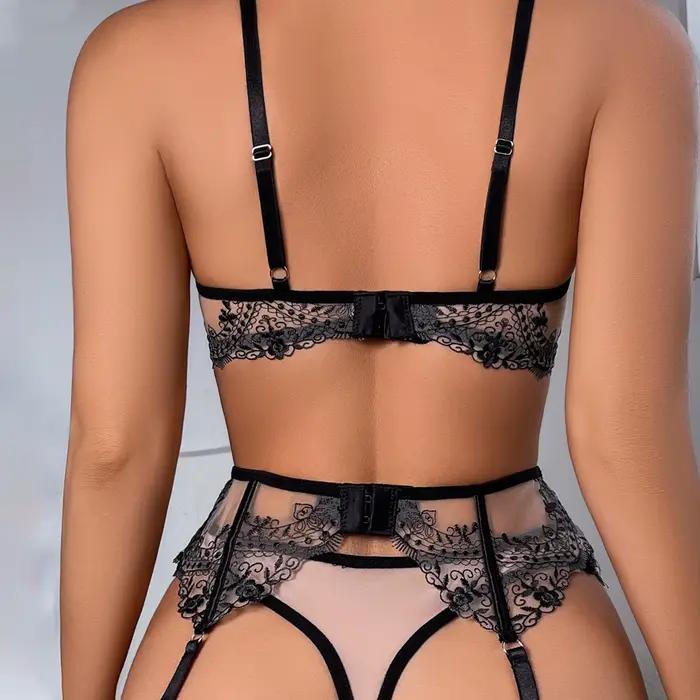Ensemble de lingerie avec porte-jarretelles pour femme