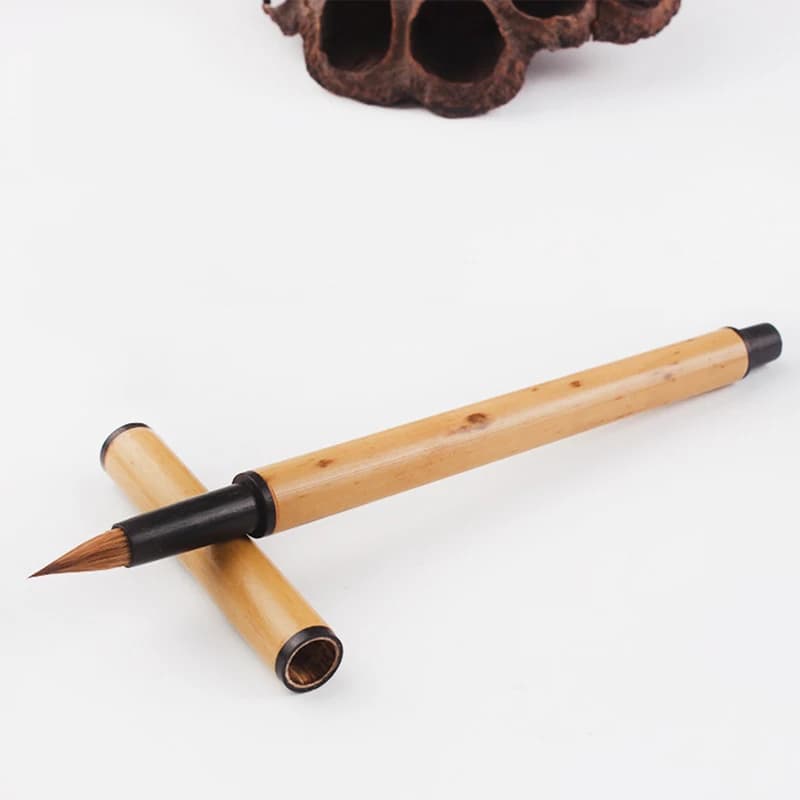 Petit pinceau d'écriture de script régulier, copie de cheveux belette, classiques confucéens, résili