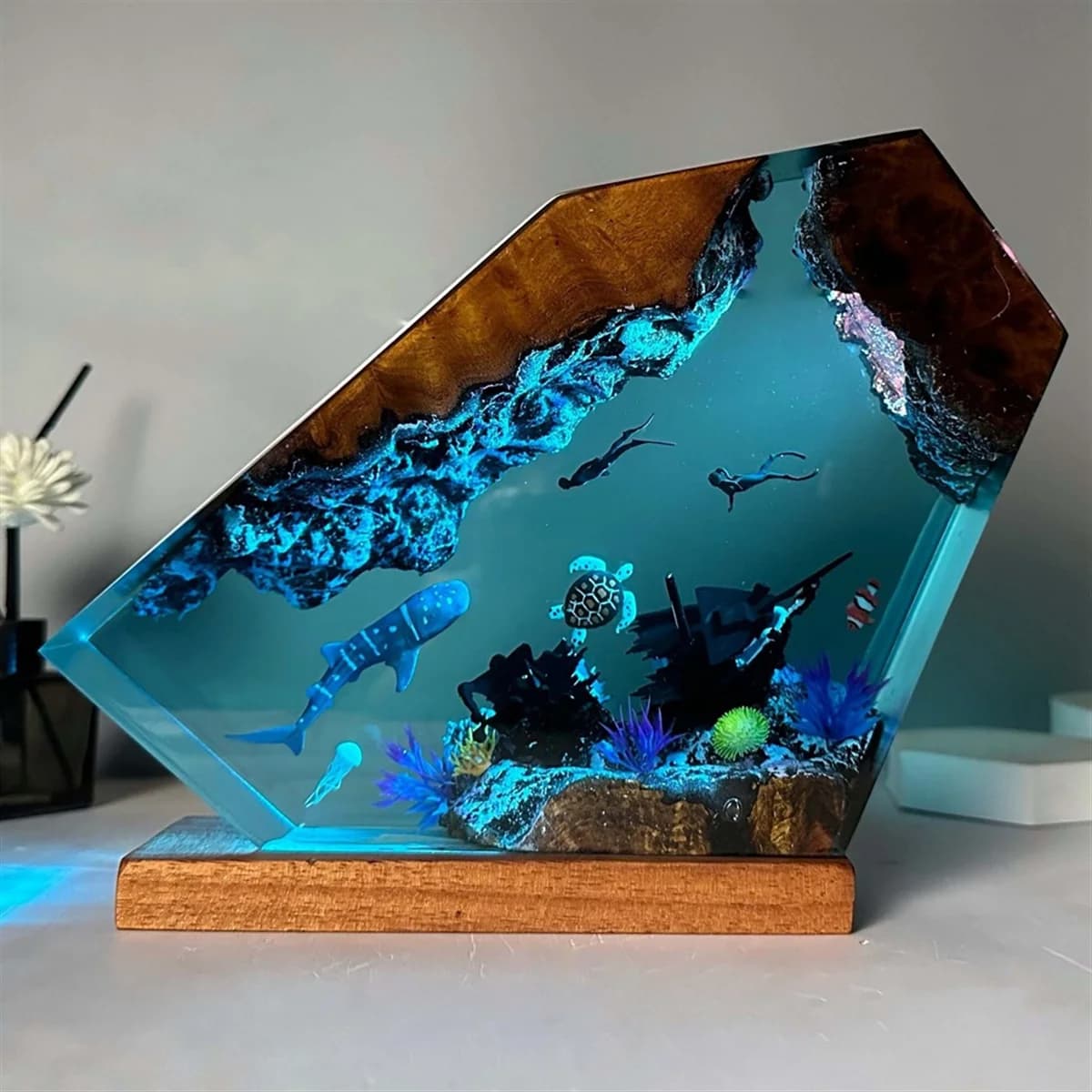 Lampe en Résine Sous-Marine, Baleine Tortue Humaine, Veilleuse de Plongée, Cadeau pour la Maison, le
