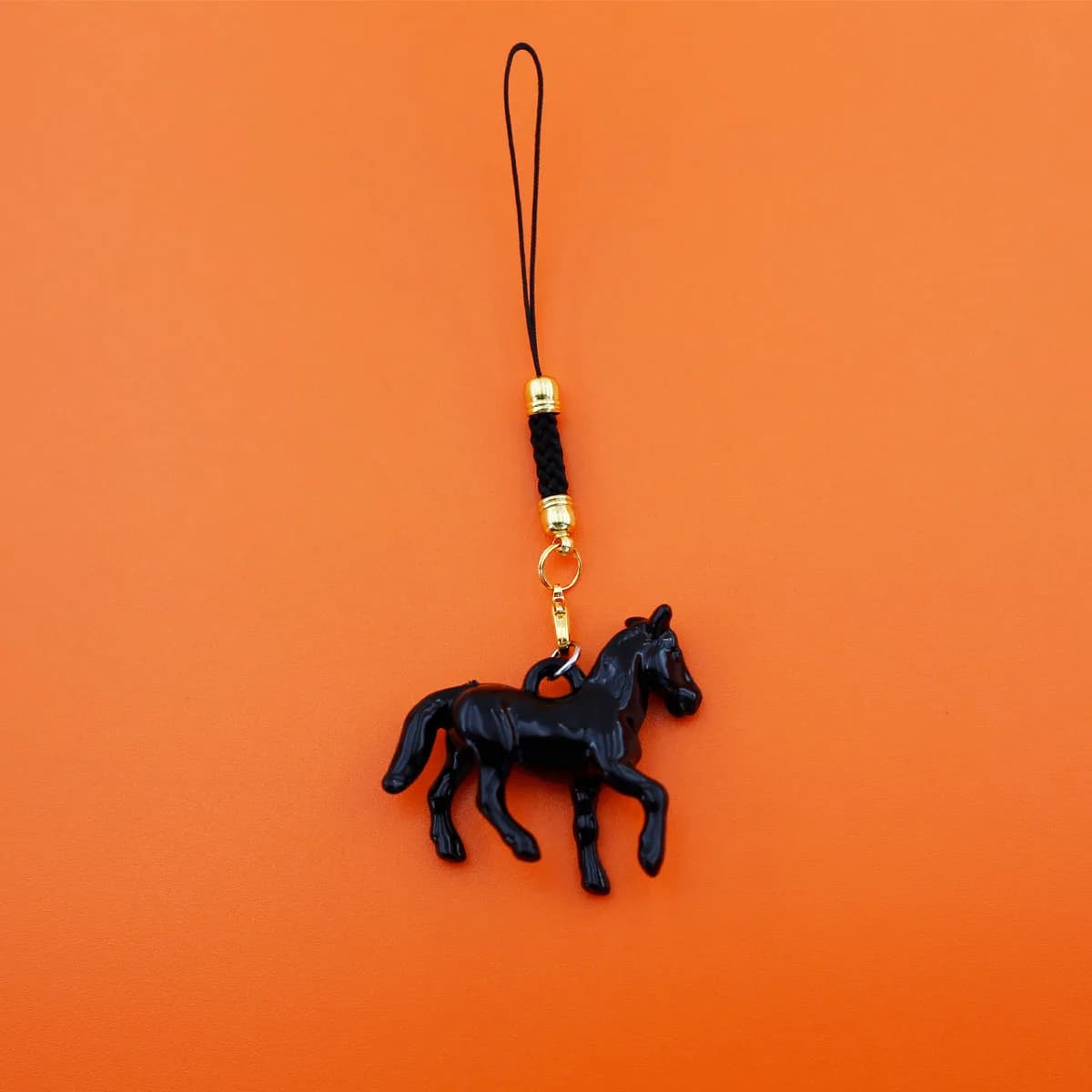 1 pièce de pendentif pour téléphone portable en forme de cheval noir et blanc, cordon de suspension,