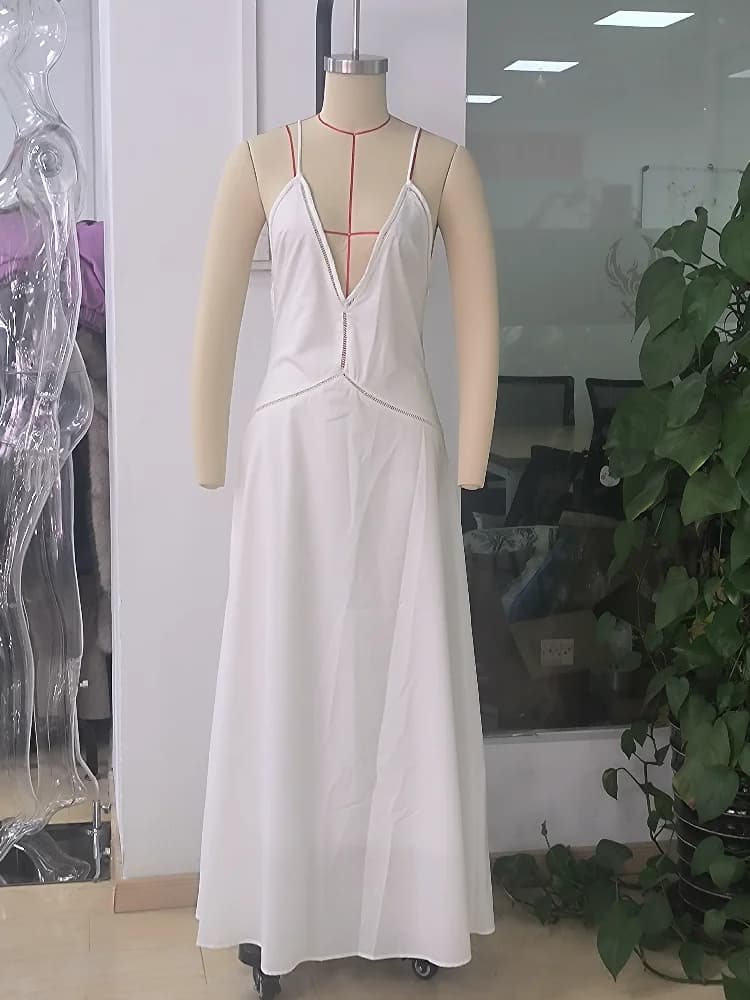 Robe longue bohème élégante vintage à col en V profond et bretelles spaghetti, fluide, pour la plage