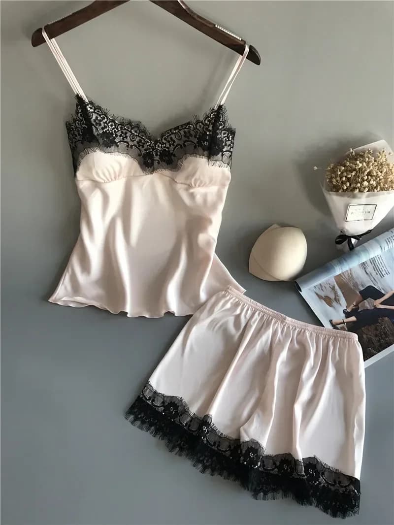 Ensemble pyjama en Satin et dentelle pour femmes, vêtements de nuit sexy, hauts sans manche + shorts