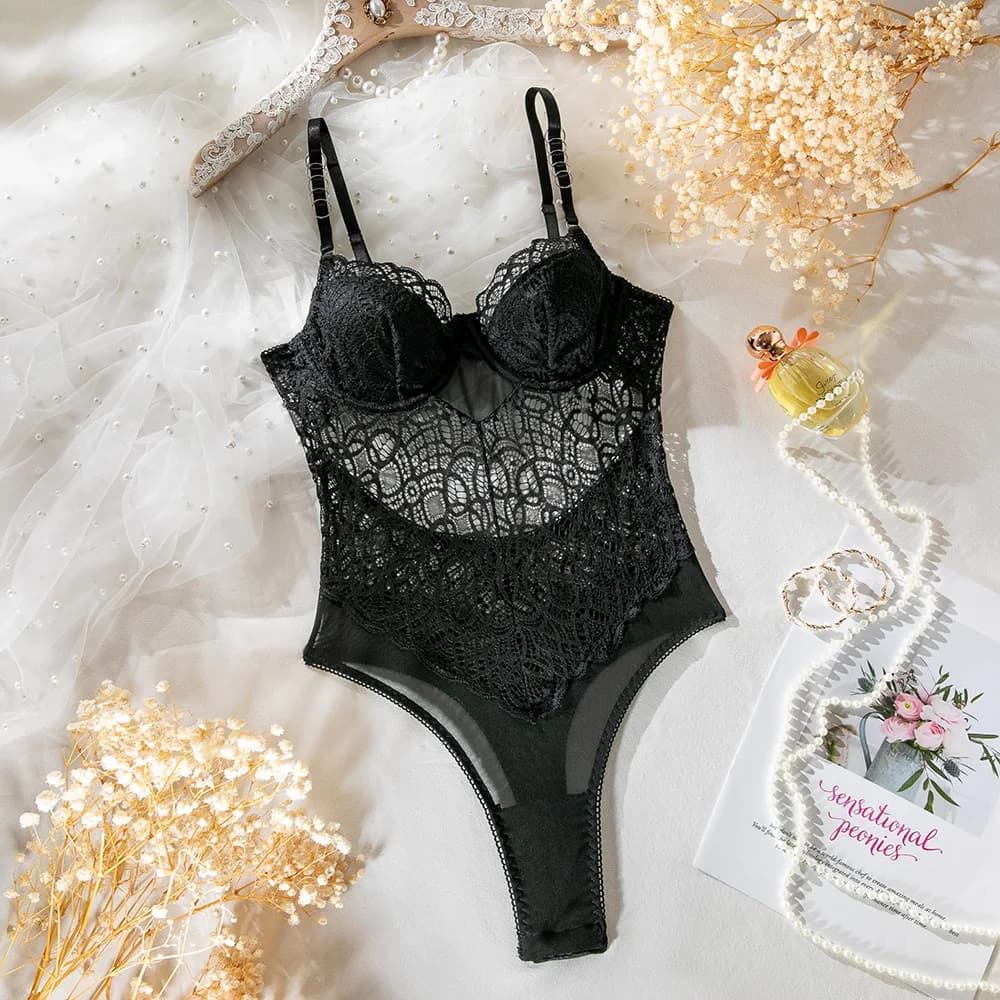 Combinaison moulante creuse en dentelle pour femme, lingerie sexy, tenue polyvalente, sous-vêtements