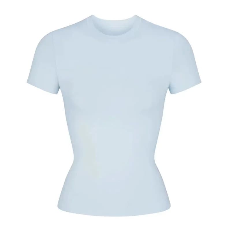 T-shirt Skims à manches courtes, extensible, ajusté et côtelé, en pur coton, avec un col rond et ser