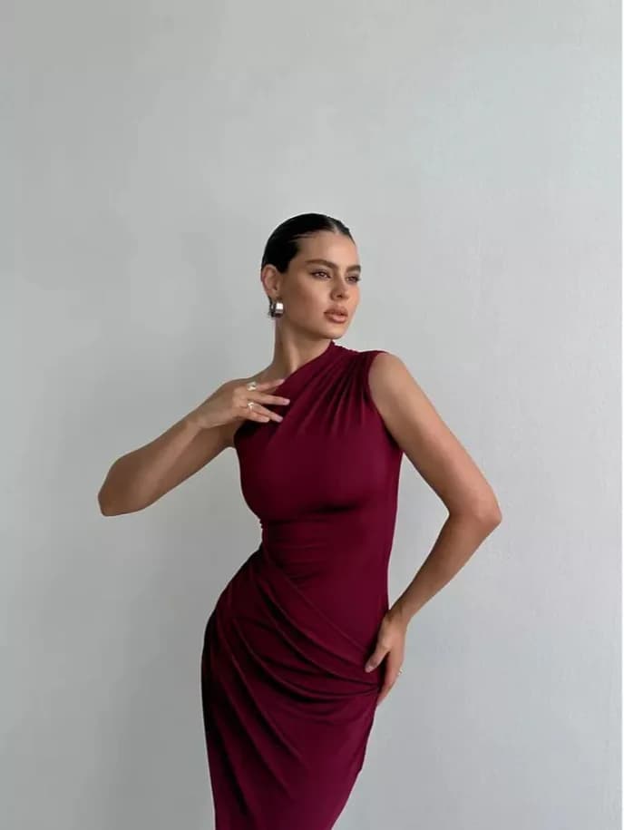 Robe moulante élégante et sexy, nouveau style 2025, asymétrique à une épaule, plissée, longue robe d